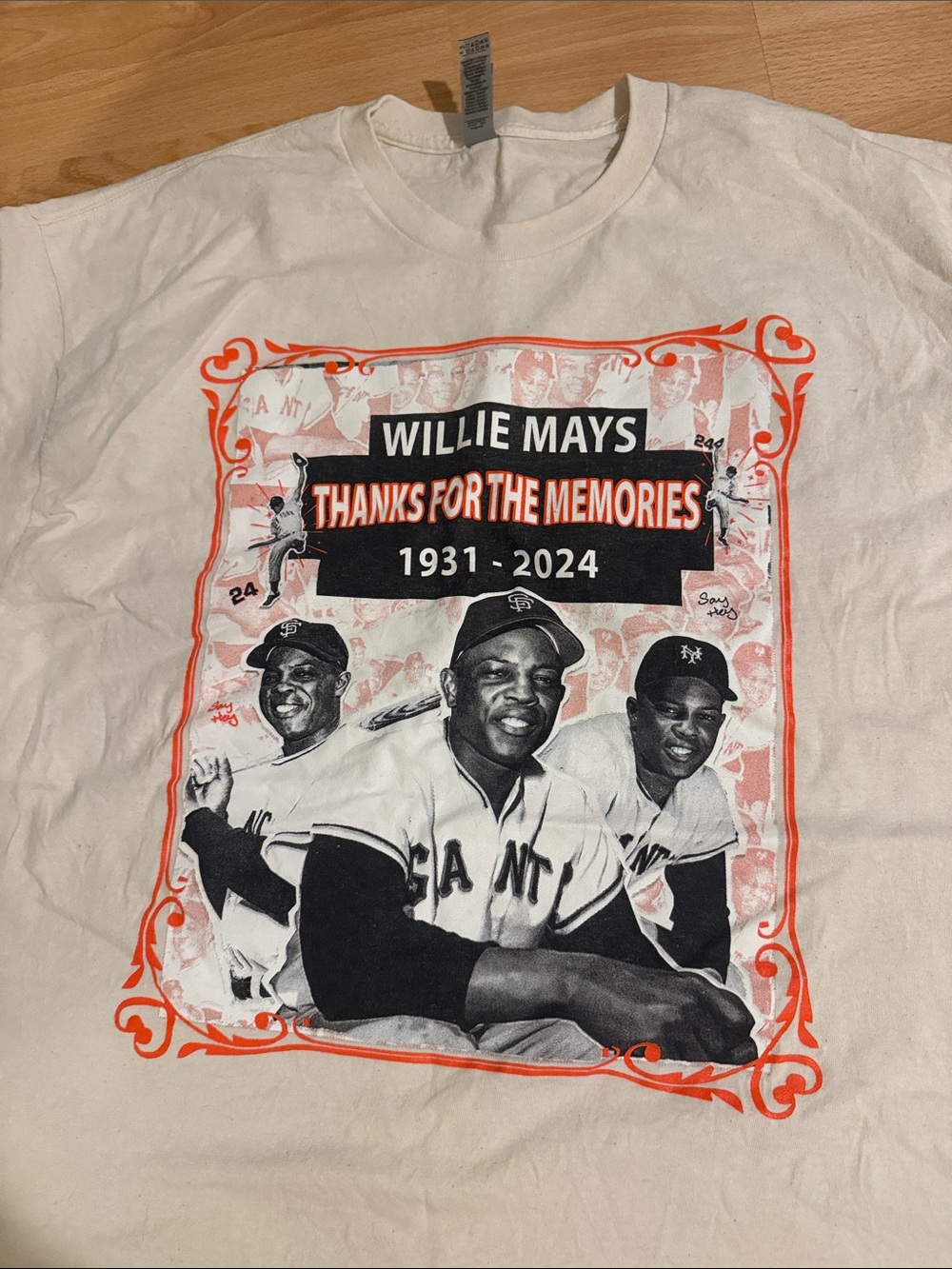 Gildan White Willie Mays 'Thanks for the Memories' Graphic Tee